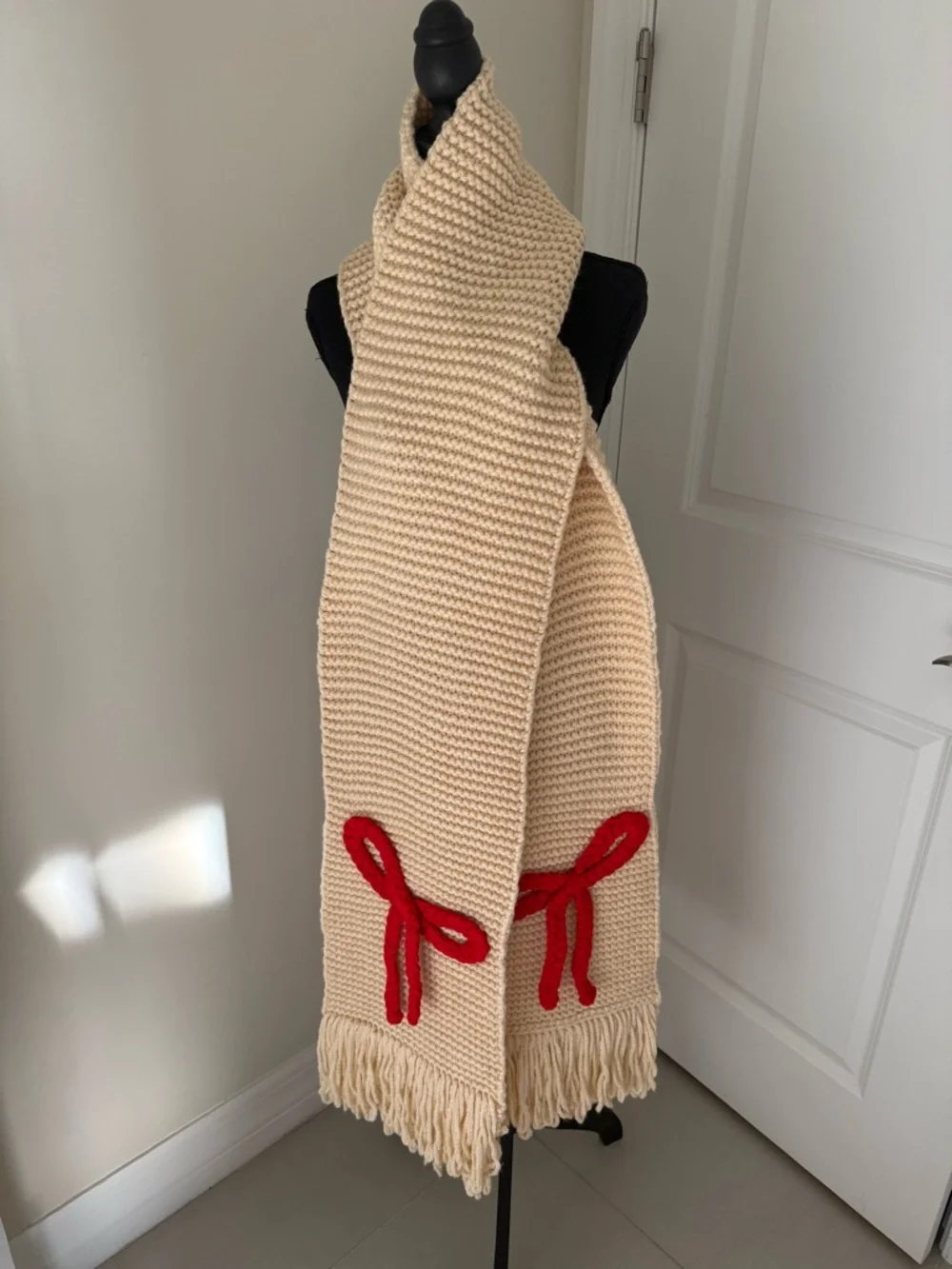 NWT Maeve Cream Knit Fringe Scarf with Red Bow Appliqués - Picture 3 of 3
